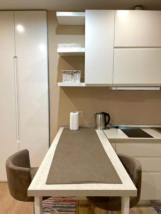Prive Apartment, Studio, In Blloku Apartment Tirana